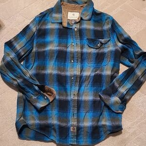 Legendary Whitetails Brown and Blue Shirt